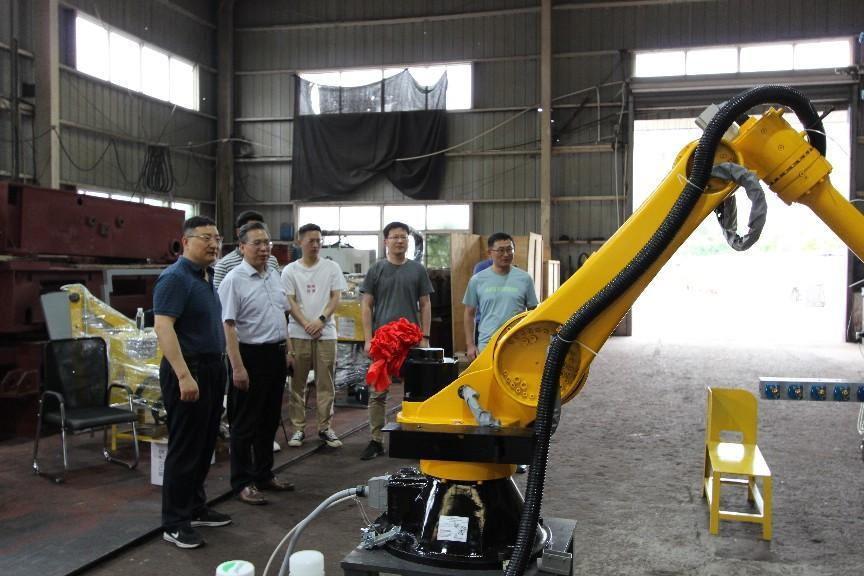 The first self-developed die casting robot in China has been successfully trial-produced in Longhua