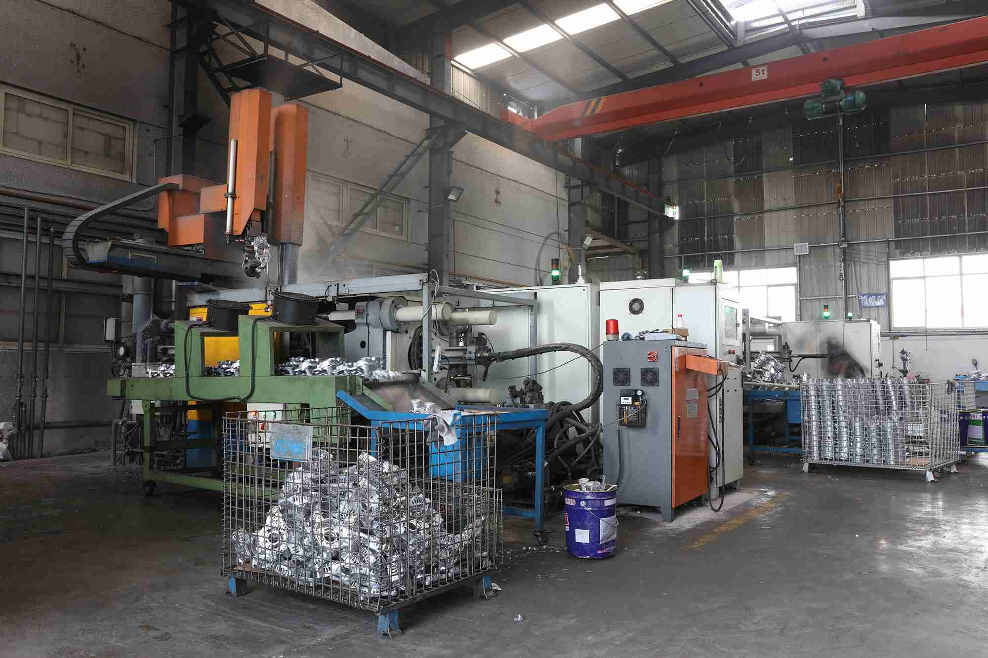 Die casting mold (cold chamber die casting die)