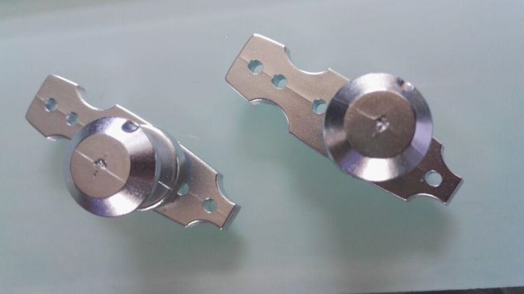 What are the advantages of aluminum alloy die castings?