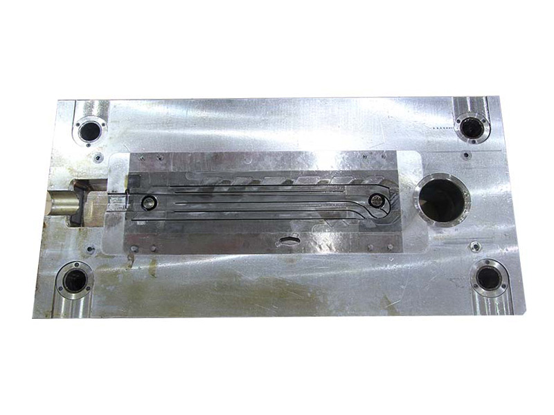 Advantages of using cold chamber die casting machine to produce aluminum alloy radiators